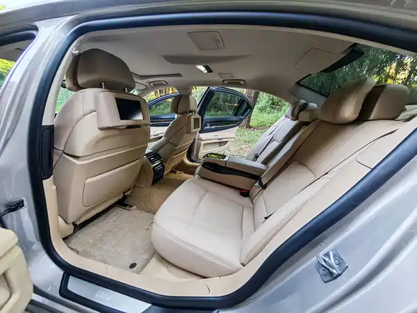 BMW 7 Series 2012
