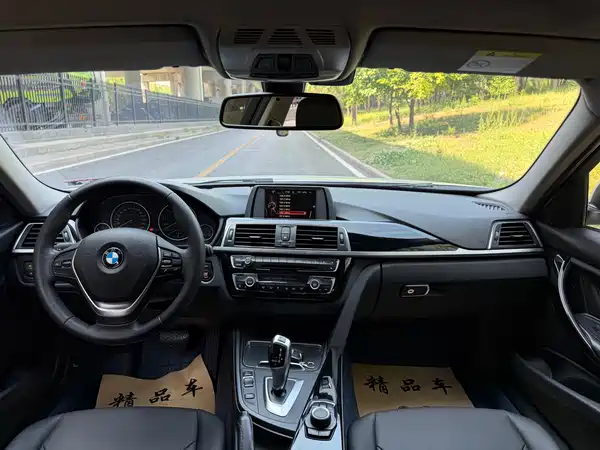 BMW 3 Series 2017