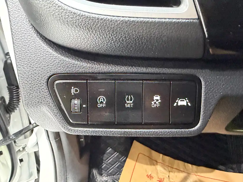 Kia KX3 2022 — фото 13