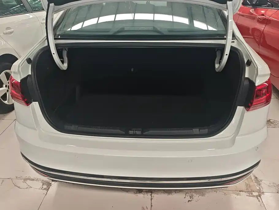 Volkswagen Bora 2024