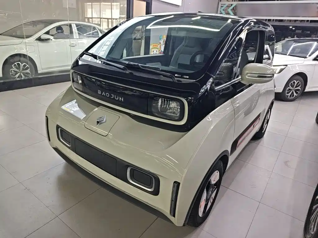 Baojun Kiwi EV 2021 — фото 1