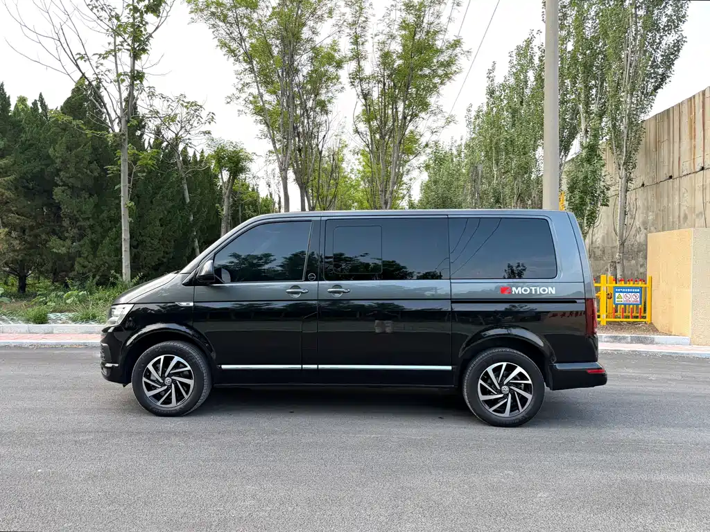 Volkswagen Multivan 2018 — фото 4