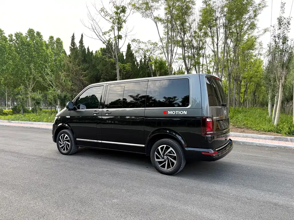 Volkswagen Multivan 2018 — фото 5