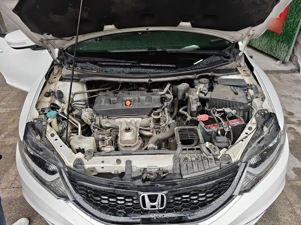 Honda Jade 2015 — фото 11