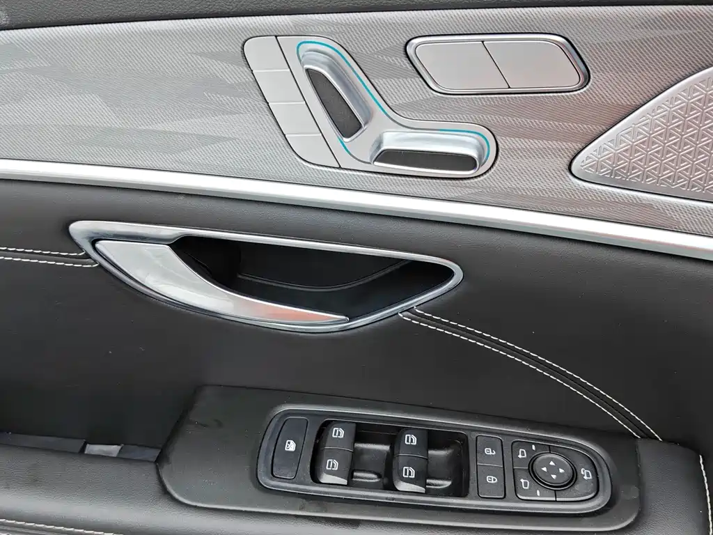 Jetour X70 PLUS 2023 — фото 19