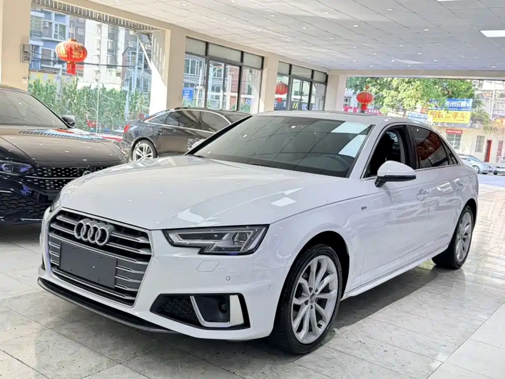 Audi A4L 2019