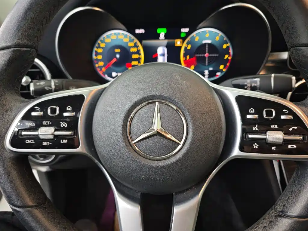 Mercedes-Benz C-Class 2019 — фото 14
