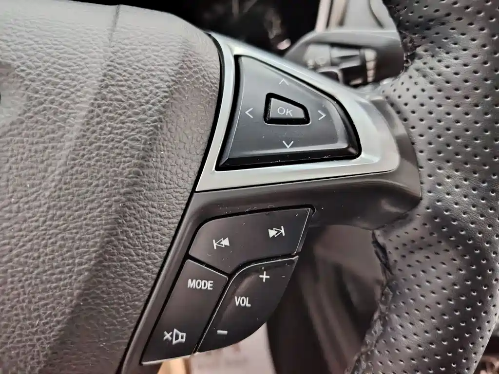 Ford Mondeo 2016 — фото 18