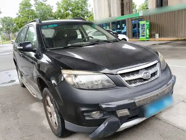 BYD S6 2015