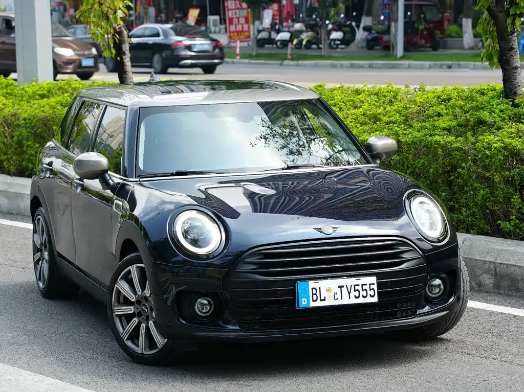 MINI Clubman 2021 — фото 20