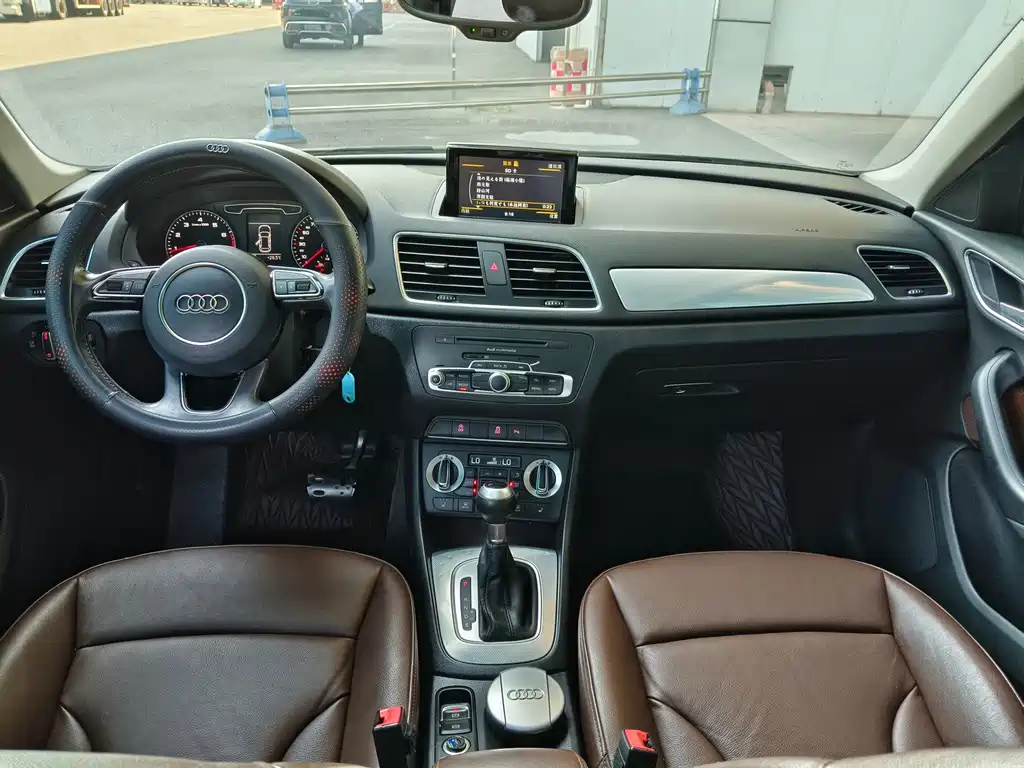 Audi Q3 2015