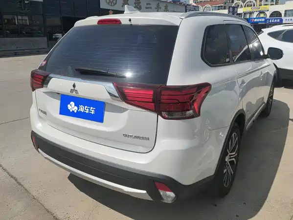 Mitsubishi Outlander 2018