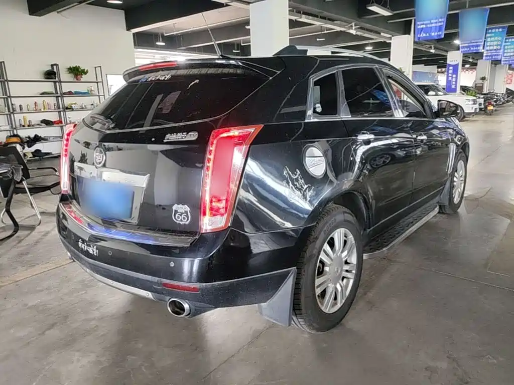 Cadillac SRX 2015 — фото 7