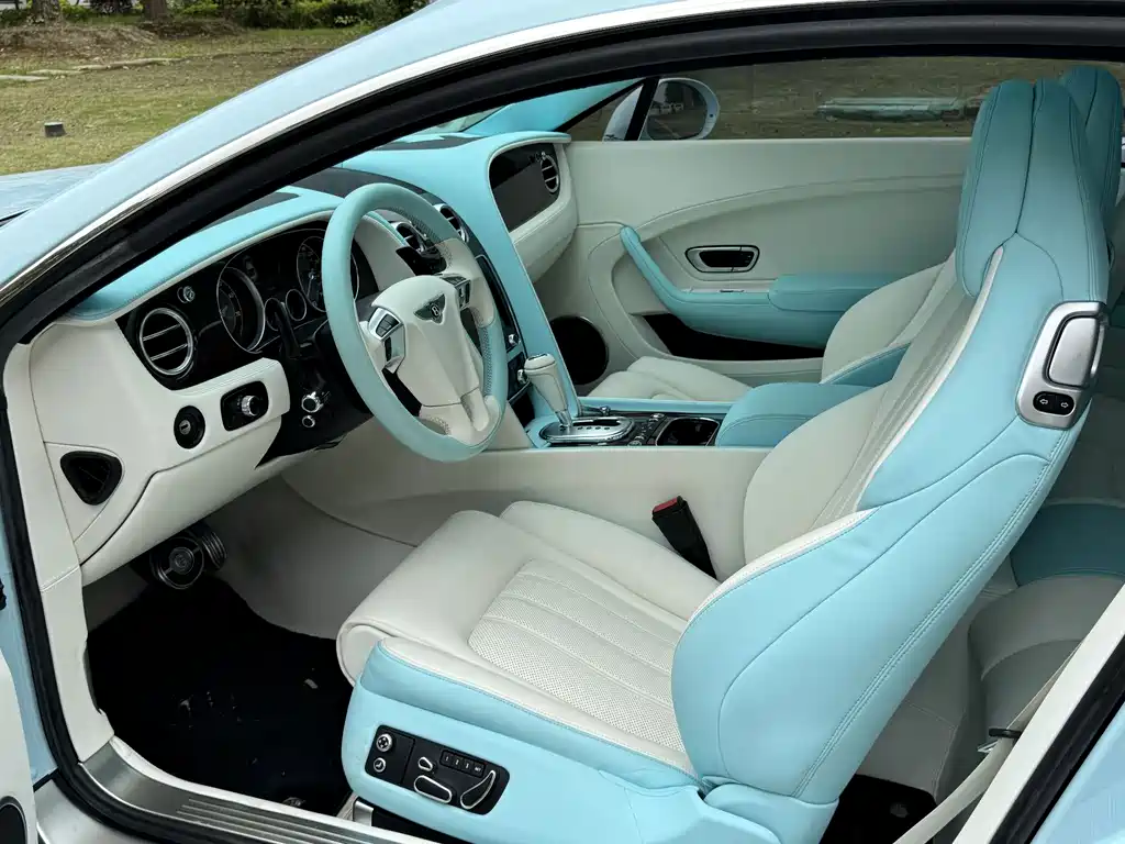 Bentley Continental 2013 — фото 9