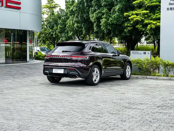 Porsche Macan 2024