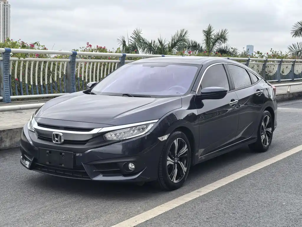 Honda Civic 2016 — фото 1