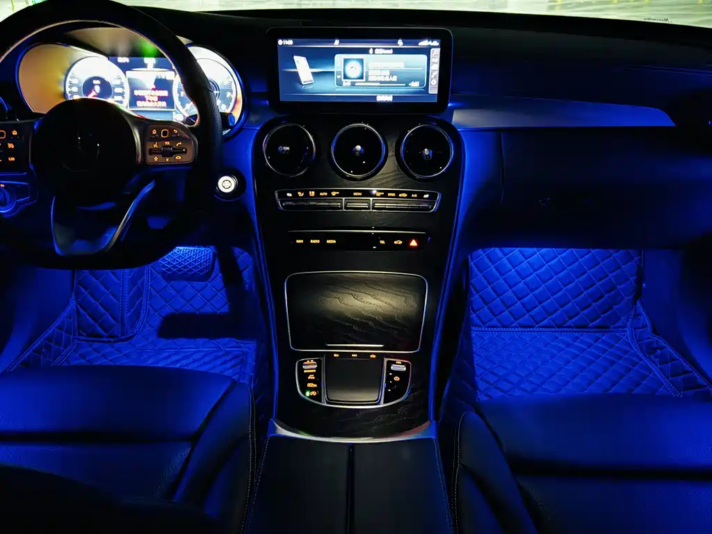 Mercedes-Benz C-Class 2020 — фото 16
