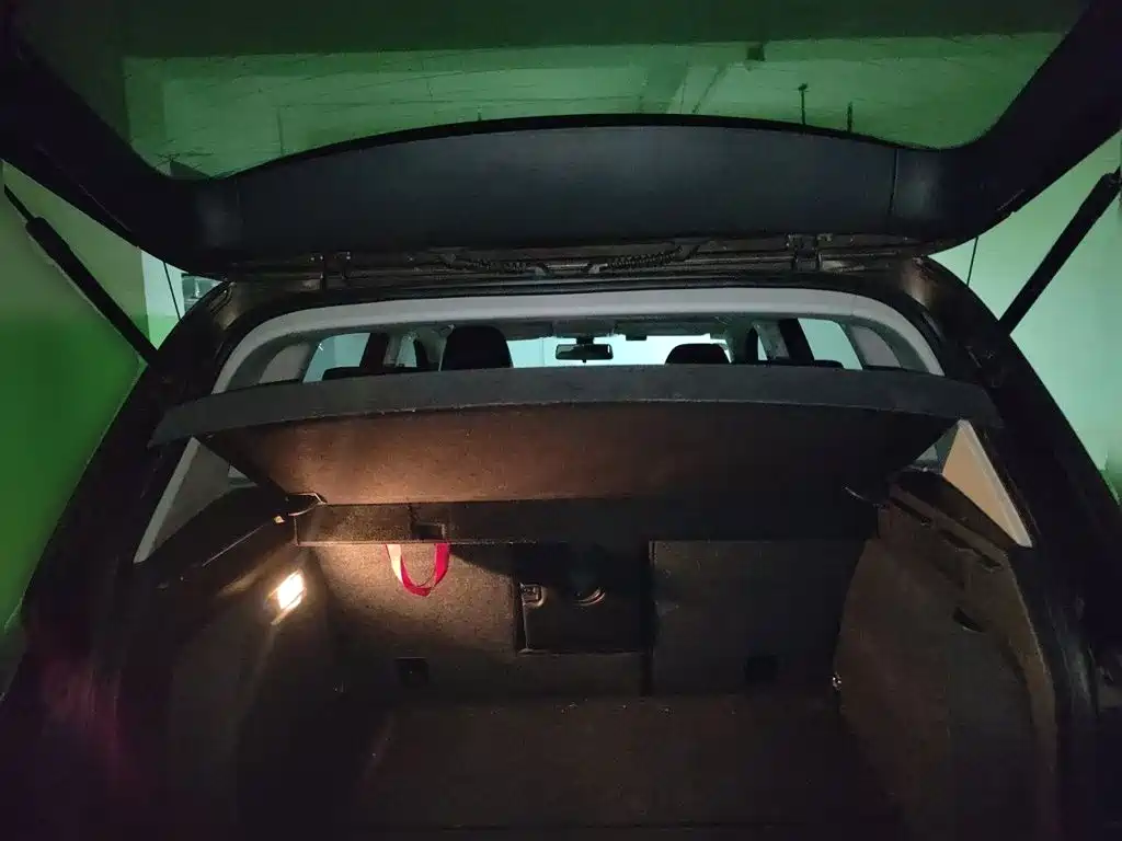 Volkswagen Tiguan 2015 — фото 10