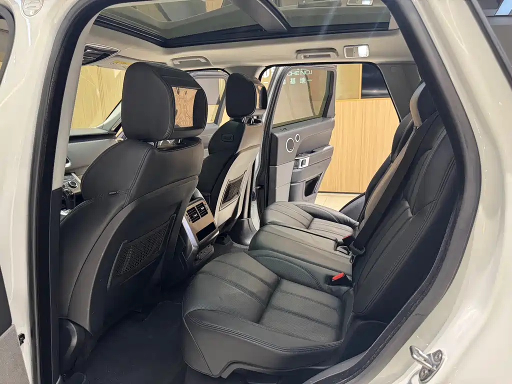 Land Rover Range Rover Sport 2018 — фото 13