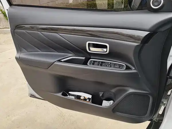 Mitsubishi Outlander 2019