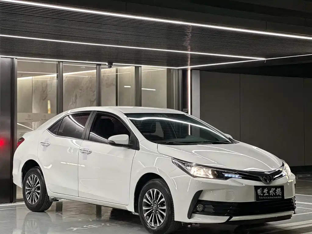 Toyota Corolla 2019 — фото 3