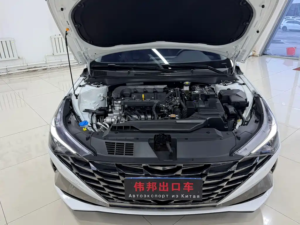Hyundai Elantra 2023 — фото 23