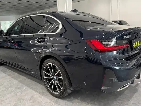 BMW 3 Series 2023