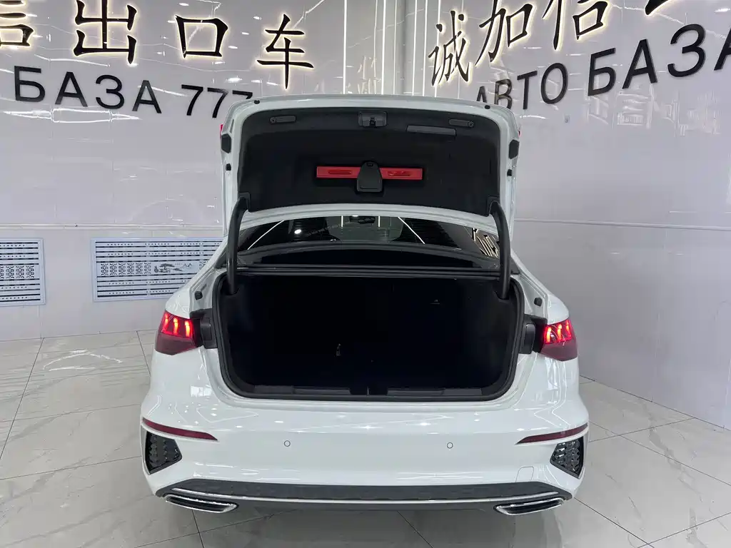 Audi A3 2022 — фото 15