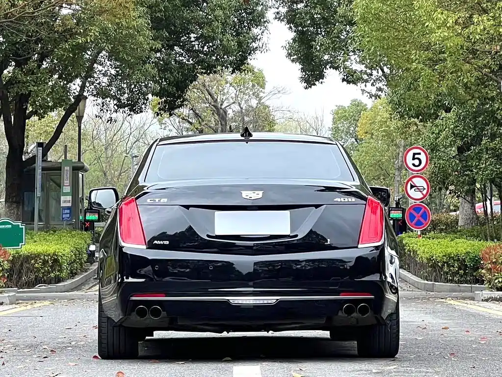 Cadillac CT6 2017 — фото 8
