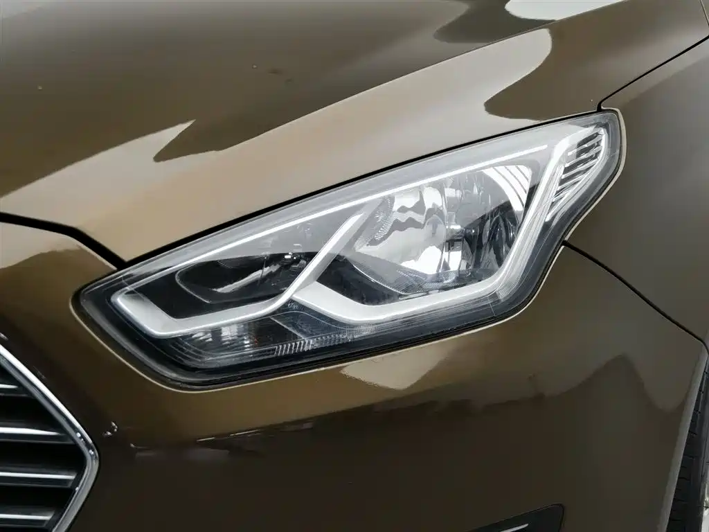 Ford Escort 2016