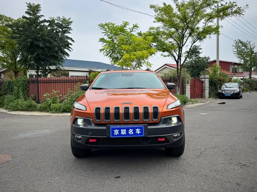 Jeep Cherokee 2014 — фото 2