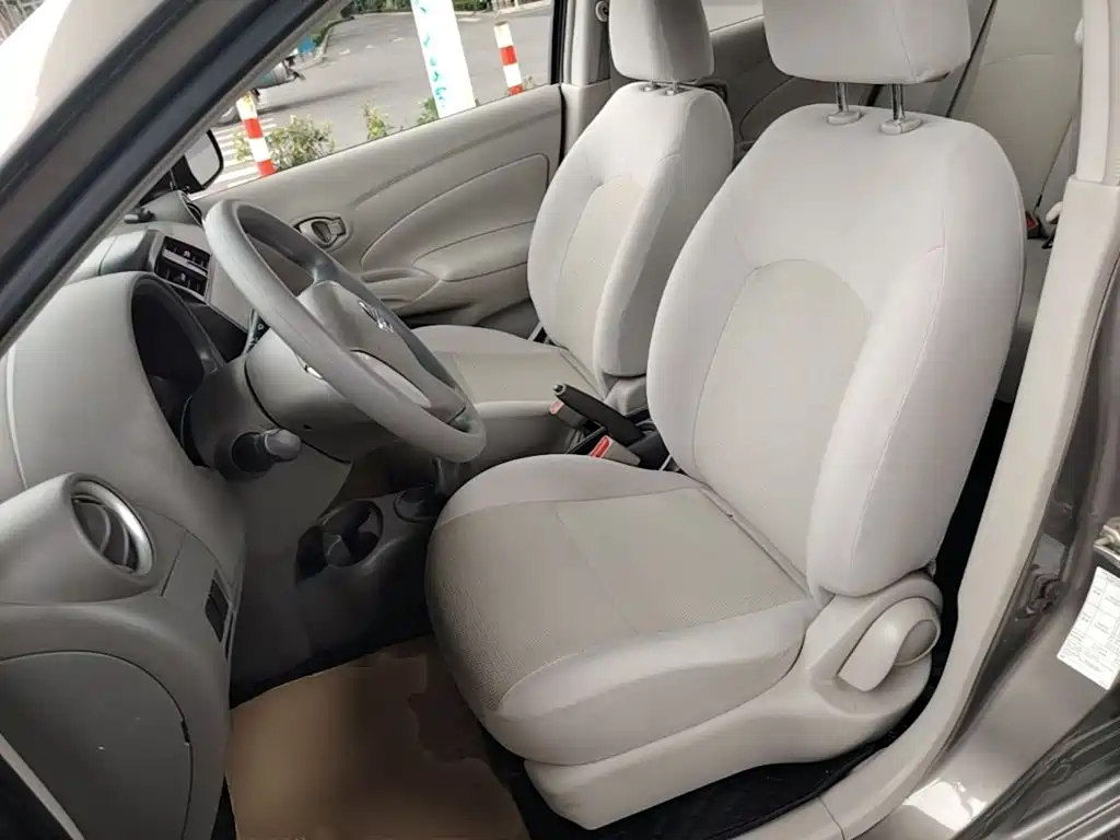 Nissan Sunny 2017 — фото 15