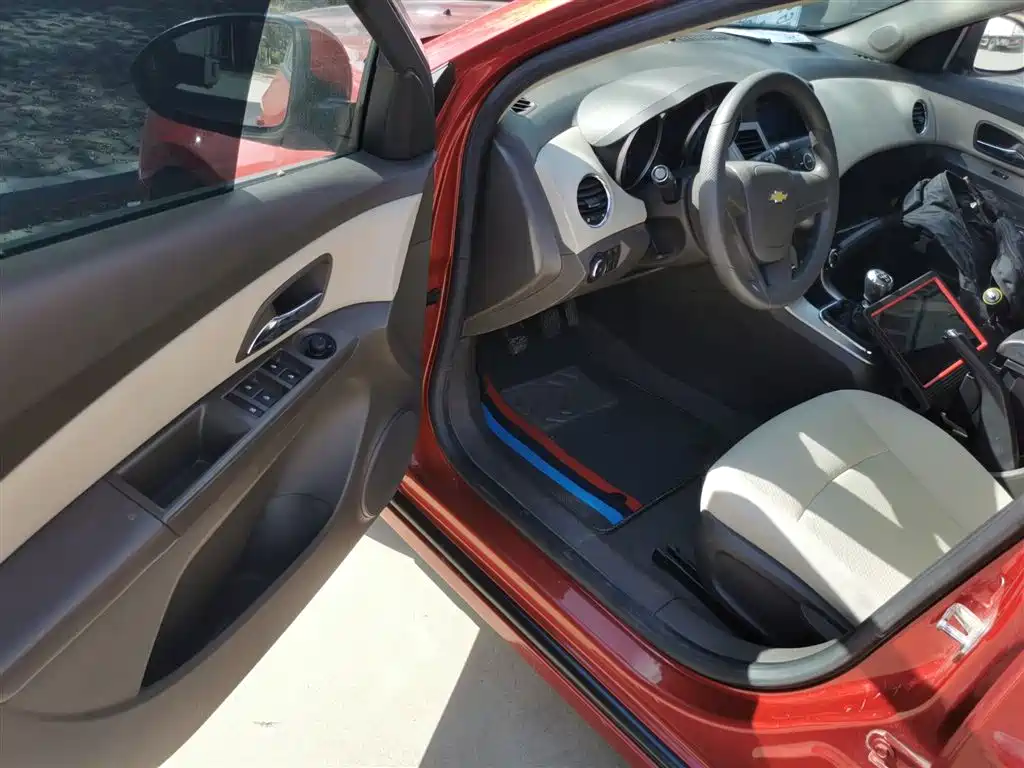Chevrolet Cruze 2015 — фото 15