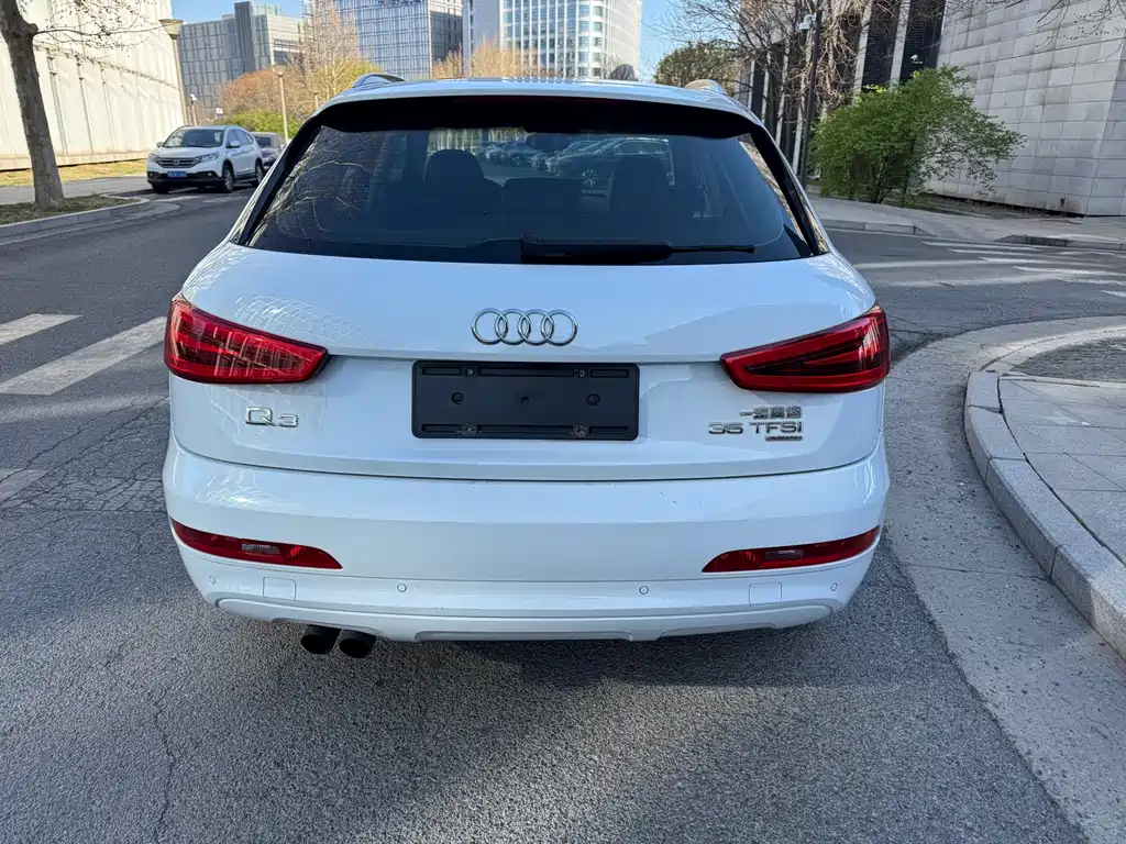 Audi Q3 2015 — фото 3