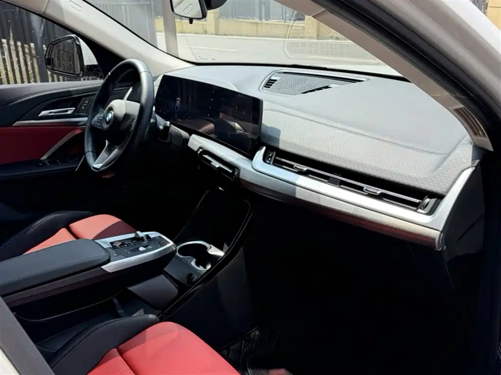 BMW X2 2025 — фото 23