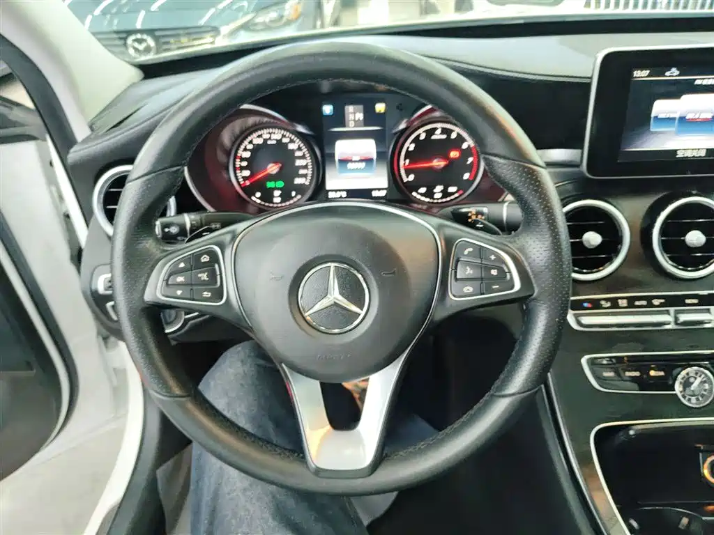 Mercedes-Benz C-Class 2018 — фото 11