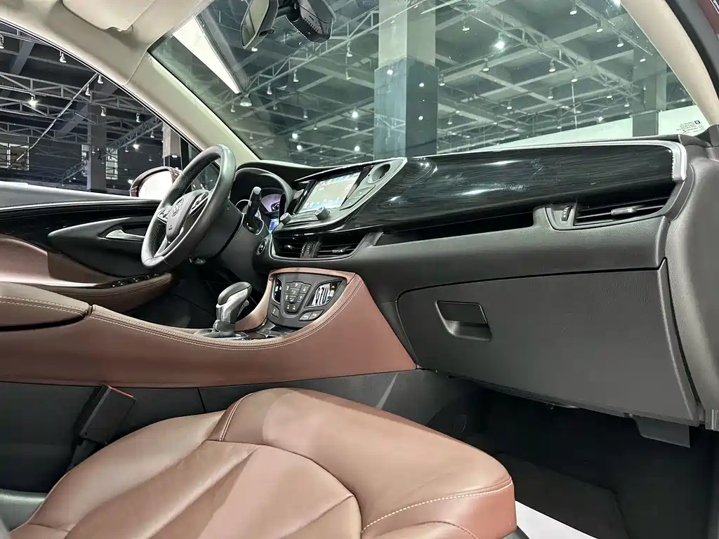 Buick Envision Plus 2019 — фото 12