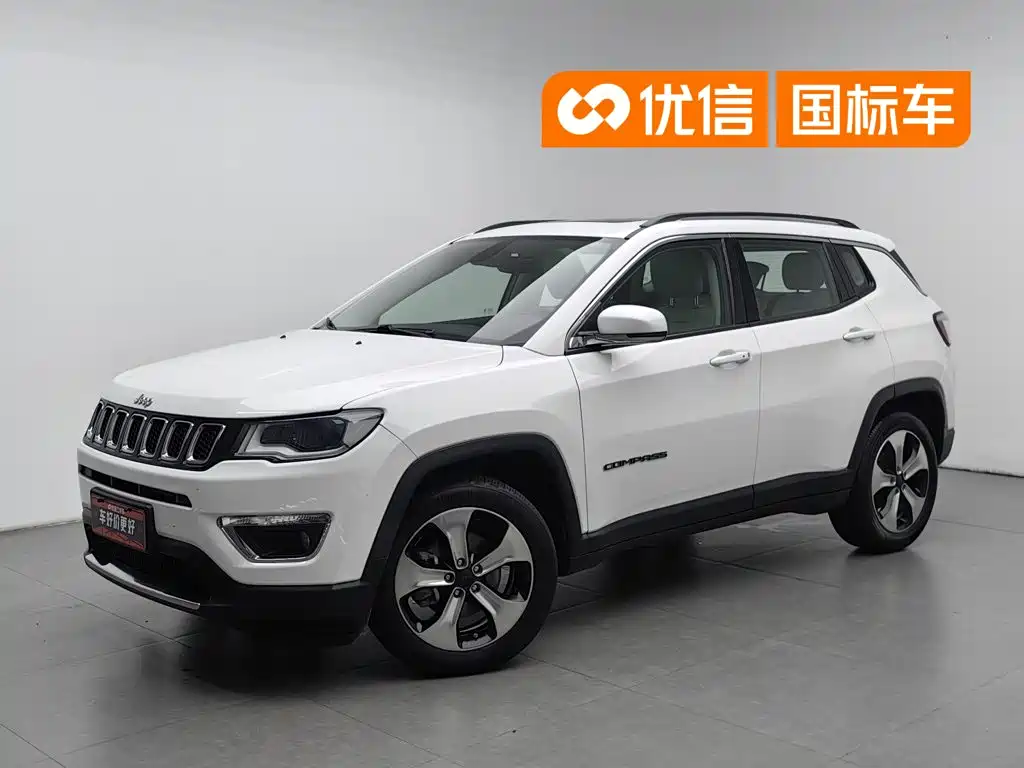 Jeep Compass 2019 — фото 1