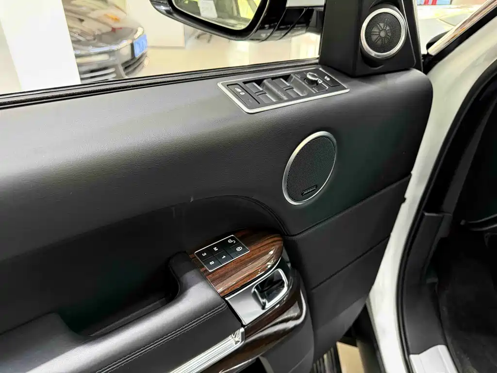 Land Rover Range Rover 2016 — фото 7