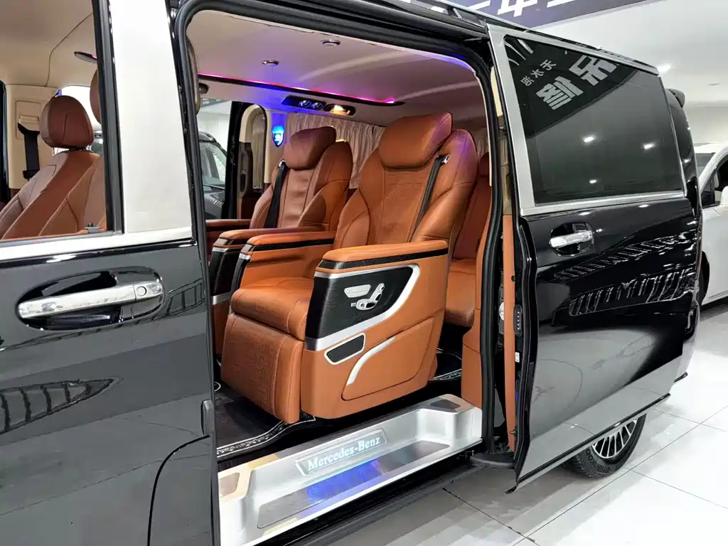 Mercedes-Benz Vito 2022 — фото 14