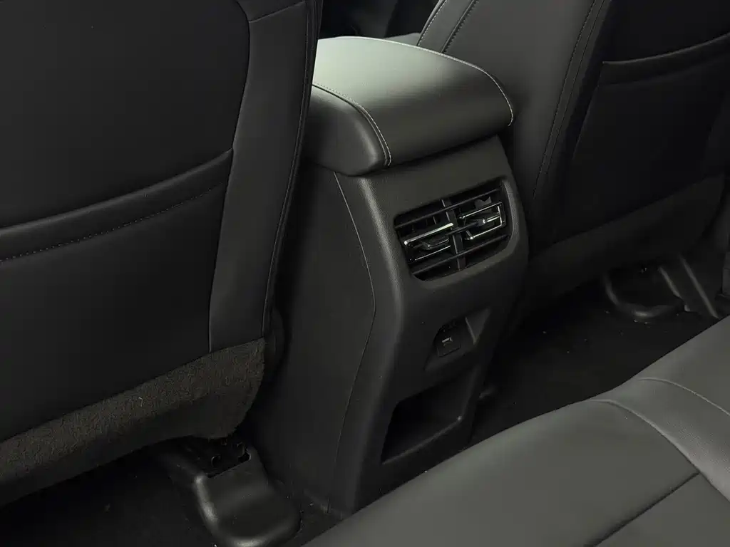 Haval M6 2022 — фото 14