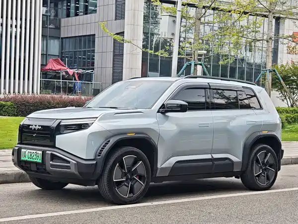 Fangchengbao Titanium 3 2025