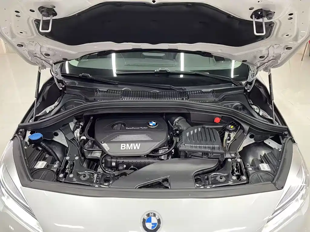 BMW 2 Series Active Tourer 2018 — фото 15