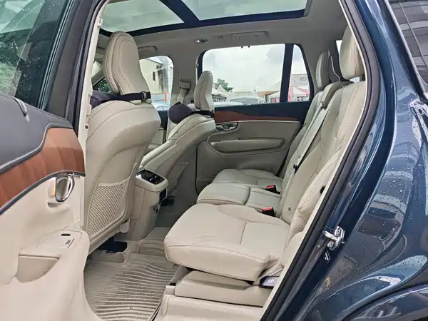 Volvo XC90 2019