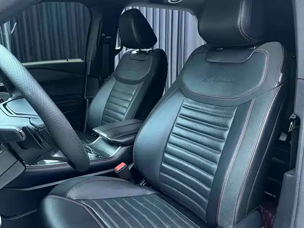 Ford Explorer 2023