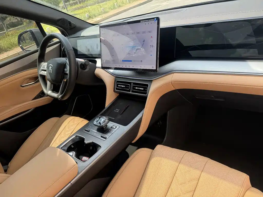 BYD Song L DM-i 2024 — фото 4