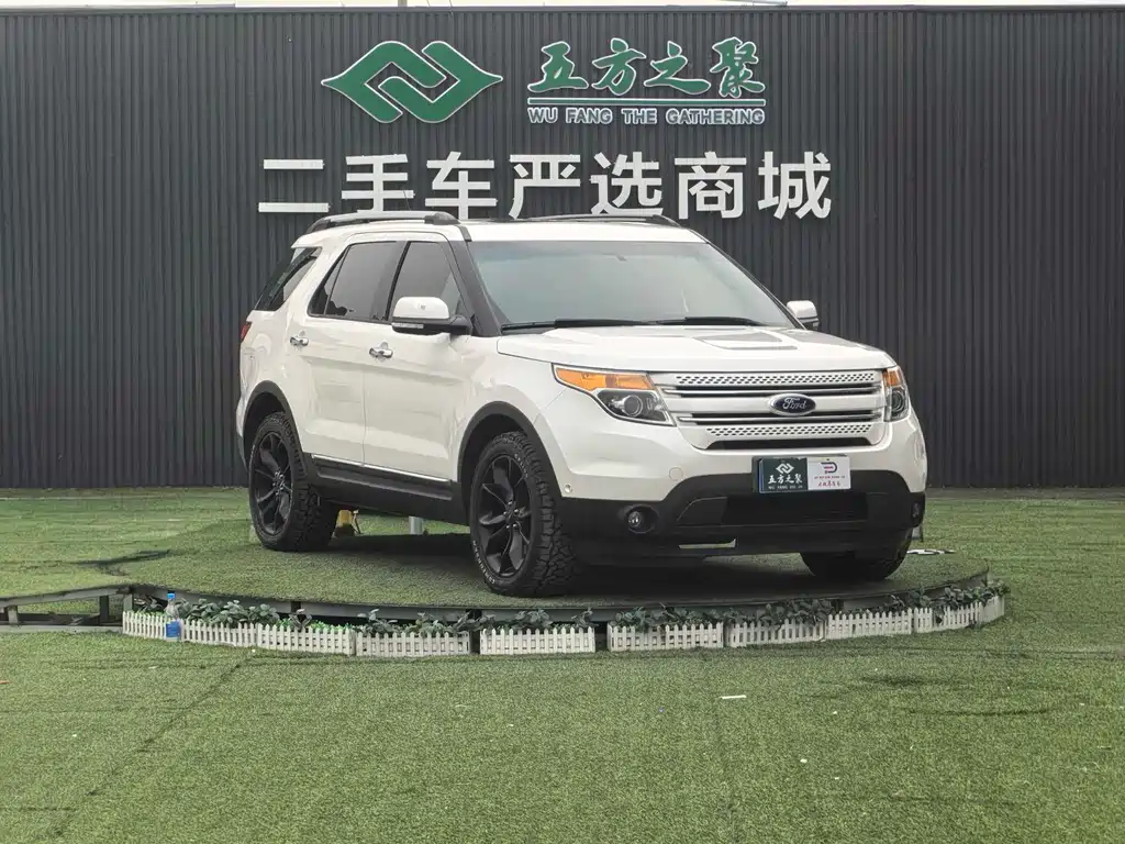 Ford Explorer 2015 — фото 3