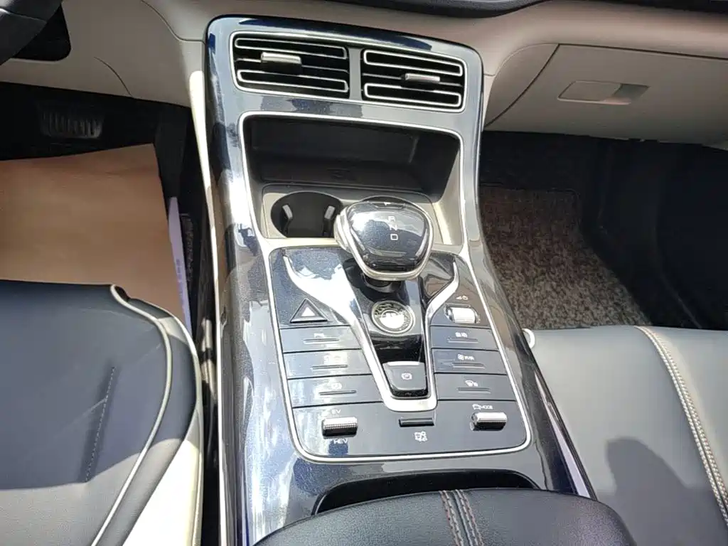 BYD Qin PLUS 2022 — фото 14