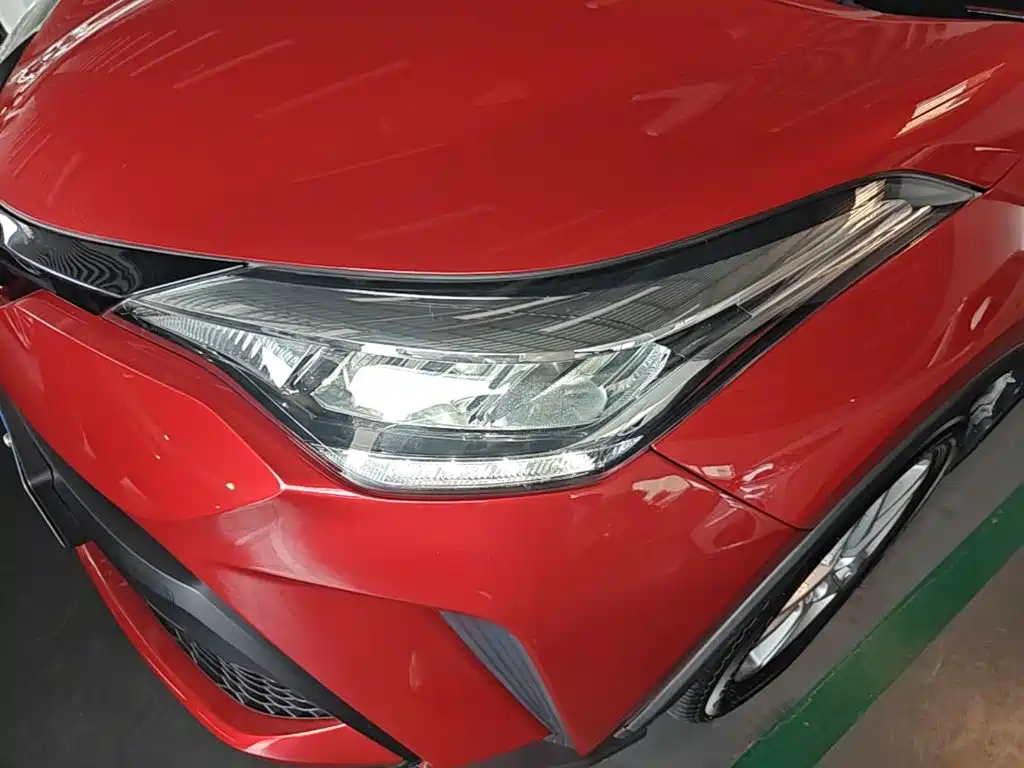 Toyota C-HR 2021 — фото 24