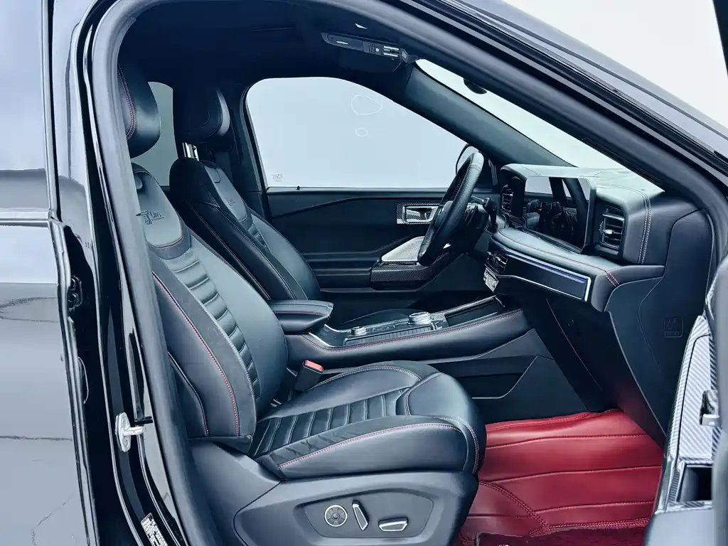 Ford Explorer 2022 — фото 16